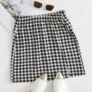 NWT, Shein • Split Hem Gingham Mini Skirt